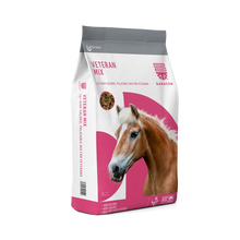 Load image into Gallery viewer, Saracen Horse Feeds
