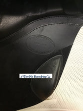 Load image into Gallery viewer, Kent &amp; Masters Adjustable 17.5&quot; Wide GP Saddle