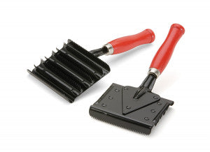 Shires Ezi-Groom Jockey Curry Comb