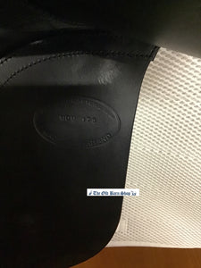 Kent & Masters 18" Medium Dressage Saddle