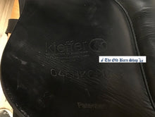 Load image into Gallery viewer, Kieffer Piet DP Exclusiv Tree 17.5&quot; Dressage Saddle