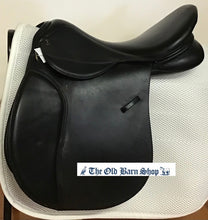 Load image into Gallery viewer, GFS 18&quot; Pro Event Medium/Wide Saddle